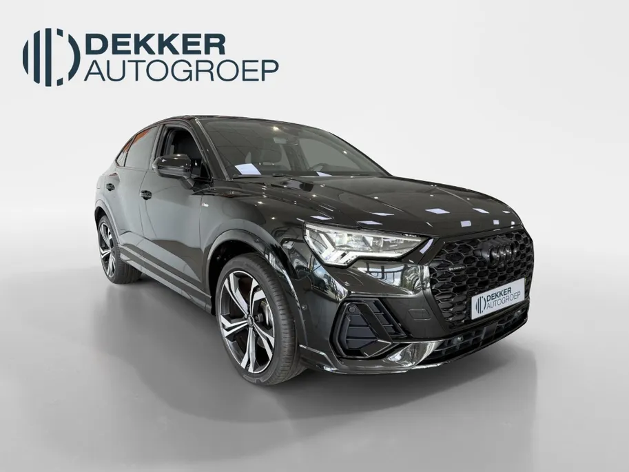 Audi Q3 Sportback 45 TFSI quattro edition one Black Pack - Pano-schuif/kanteldak - Trekhaak