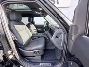 Land Rover Defender 110 2.0 P300e 110 X-Dynamic HSE