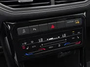 Volkswagen T-Cross 1.5 TSI 150pk DSG R-Line Edition · Camera · Apple/Android Car Play · Trekhaak · P-Sensoren · Navigatie · Stoelverwarming · 17'' Inch ·