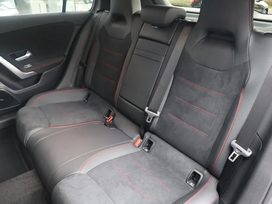 Mercedes-Benz A-Klasse 250 e Star Edition AMG Line Plus
