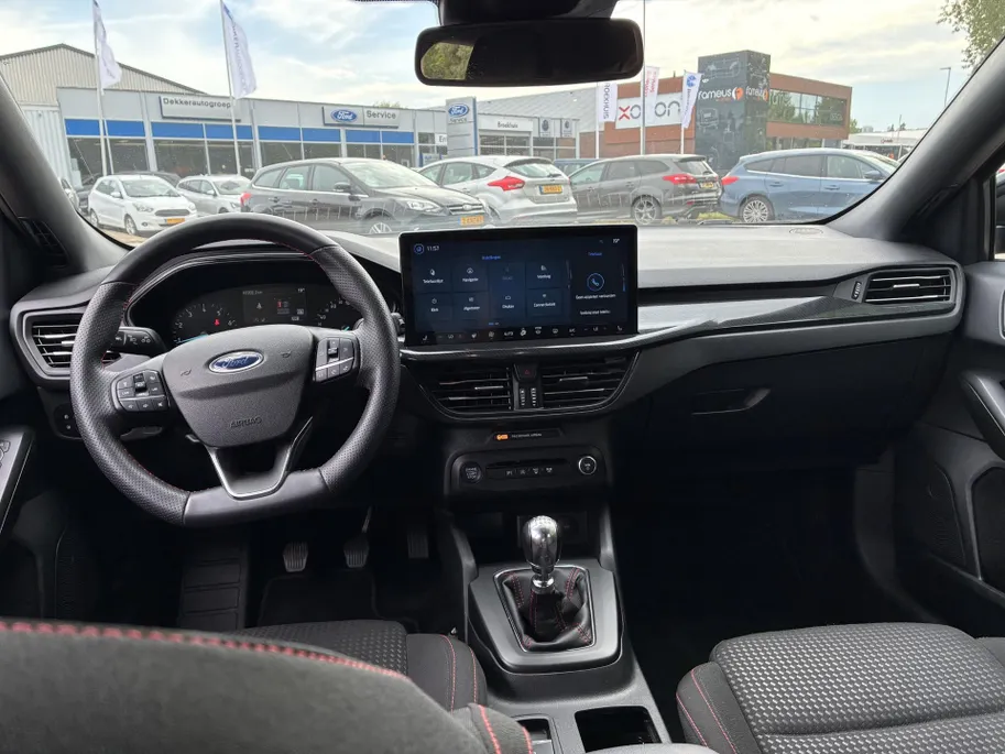 Ford Focus Wagon 1.0 EcoBoost Hybrid ST Line