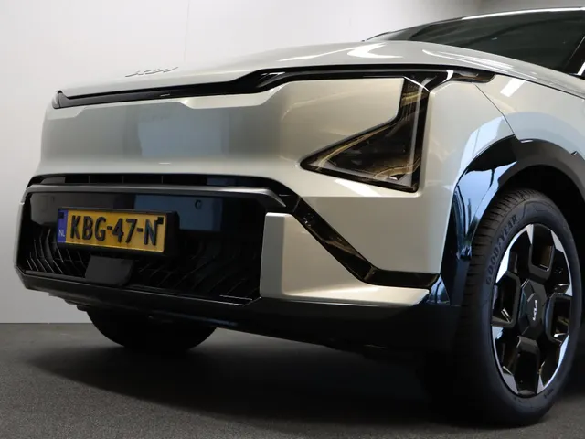 Kia EV5 GT-Line Business Edition 81.4 kWh Afneembare trekhaak & 4 Seizoensbanden