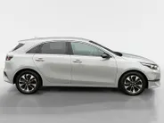 Kia Ceed 1.0 T-GDi Design Edition | Camera | LED | Stoel + Stuurverwarming | Apple Carplay / Android Auto | Halfleder
