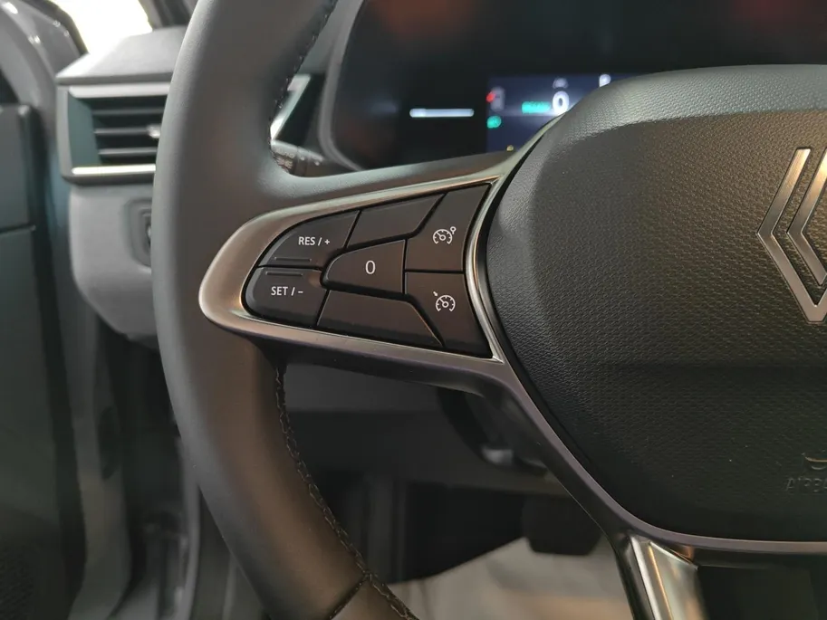 Renault Clio 1.6 E-Tech Full Hybrid 145 evolution AUTOMAAT NAVI AIRCO CAMERA PARKEERSENSOREN APPLE CARPLAY ANDROID AUTO 5 DEURS DEALER ONDERHOUDEN ZEER MOOIE AUTO