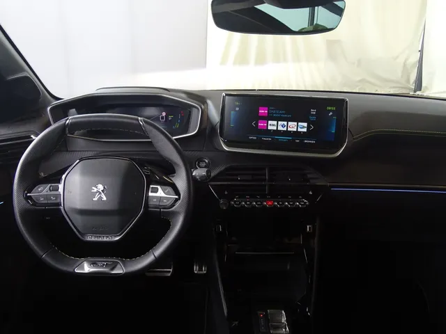 Peugeot e-208 EV GT 50 kWh