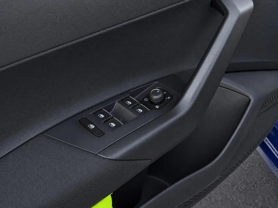 Volkswagen Polo 1.0 TSI 50 Edition 7 versn. DSG · Achteruitrijcamera · IQ.Light LED Matrix ·  Apple/Android Car Play ·  ACC ·  Navigatie ·  16'Velgen ·  Climatronic · draadloze telefoonlader · Assistance Pakket