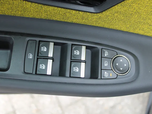 Renault 5 Comfort range iconic cinq 52 kWh 150 PK | Pack Harman Kardon geluid | Pack winter | Dak sticker | Camera achter |
