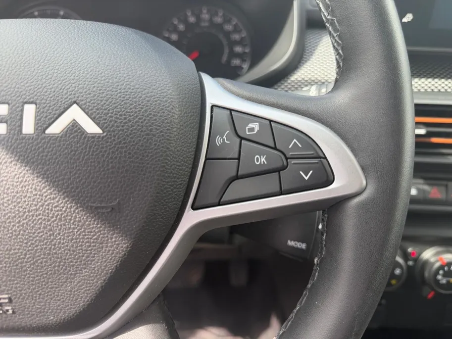 Dacia Sandero Stepway 1.0 TCe 90 Extreme Automaat | 1e Eigenaar | Dodehoek detectie | Achteruitrijcamera | Dealer onderhouden | Parkeersensoren voor en achter | Bovag garantie | NAP