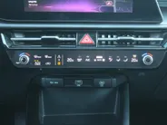 Kia Niro 1.6 GDi Hybrid DynamicPlusLine | Schuif-/kanteldak | Stuur-/stoelverwarming | Cruise adapt. | Camera | HUD | LED | Clima | 16' LM | Navi |