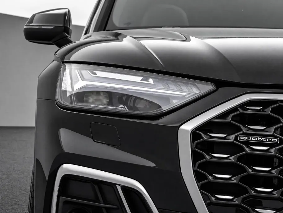Audi Q5 Sportback 50 TFSIe 299pk S-tronic S edition · Camera · Panoramadak · Apple/Android Car Play · Navigatie · Elek. Achterklep · Stoelverwarming ·