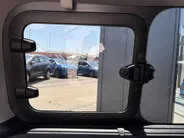 Ford Transit Custom Tourneo 340 2.5 PHEV L2H1 Titanium X 1850 KG Trekgewicht I LUXURY PACK I TREKHAAK I DRIVER ASSISTANCE PACK I APPLE CARPLAY / ANDROID AUTO I
