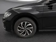 Volkswagen Polo 1.0 TSI 95pk Life Edition · Apple/Android Car Play · Camera · Stoelverwarming · Keyless · P-Sensoren · Climatronic  · 15'' Inch · Garantie t/m 01-09-2028 of 100.000km