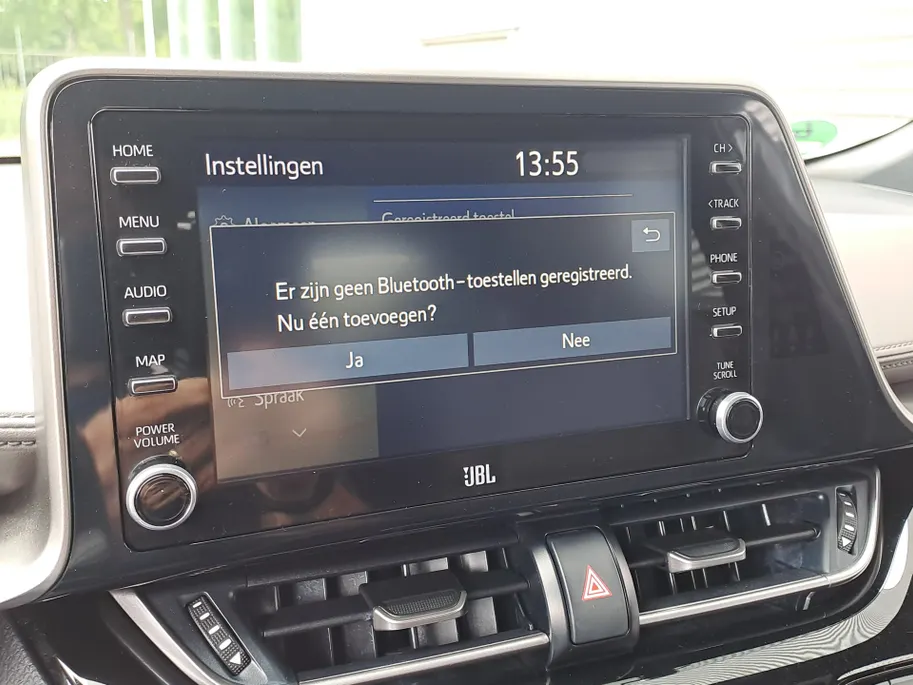 Toyota C-HR 2.0 Hybrid Executive | Automaat | Cruise control adaptief | JBL | Camera | Navigatiesysteem full map | Apple Carplay/Android Auto | LM Velgen