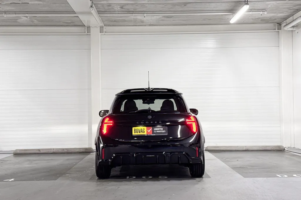 MINI Cooper 3-deurs Cooper C John Cooper Works M