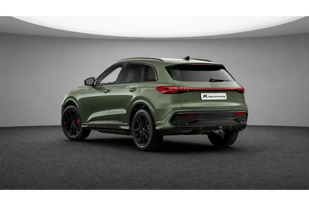 Audi Q5 2.0 TFSI e-hybrid quattro S edition Competition 367 PK · Trekhaak elek. wegklapbaar · Winterpakket · Camera met dashcam