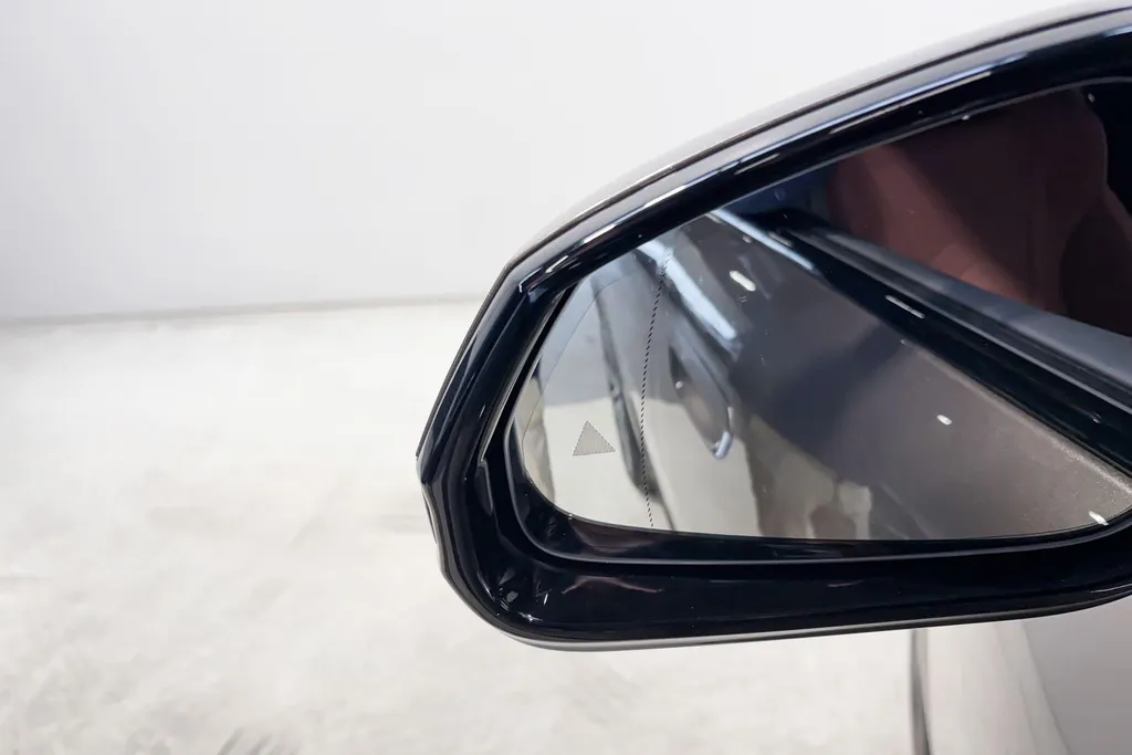 BMW iX2 eDrive20 M Sport Edition Innovation Pack
