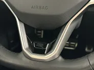 Volkswagen T-Roc 1.5 TSI R-Line DSG Automaat | IQ Light | Elektrische Achterklep | Winterpakket