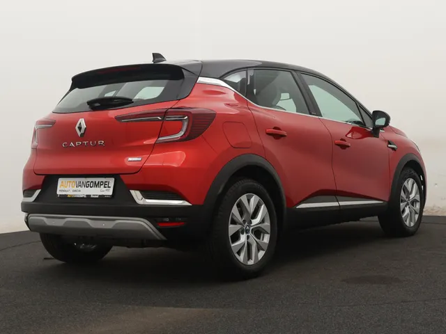 Renault Captur 1.6 E-Tech Plug-in Hybrid 160PK Intens | NAVI GROOT | CAMERA | STOELVERWARMING