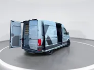 Volkswagen Bedrijfswagens Crafter Bedrijfswagens 35 Trendline 2.0 TDI 140pk L3H3 · 18' LM velgen · Trekhaak · Sidebars · Achterdeurspoiler · Voorspoiler · Camera · Apple/Android Car Play · Navigatie