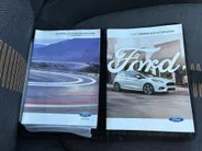 Ford Fiesta 1.0 EcoBoost Active ** VOORRUITVERWARMING ** PARKEERSENSOREN ACHTER **