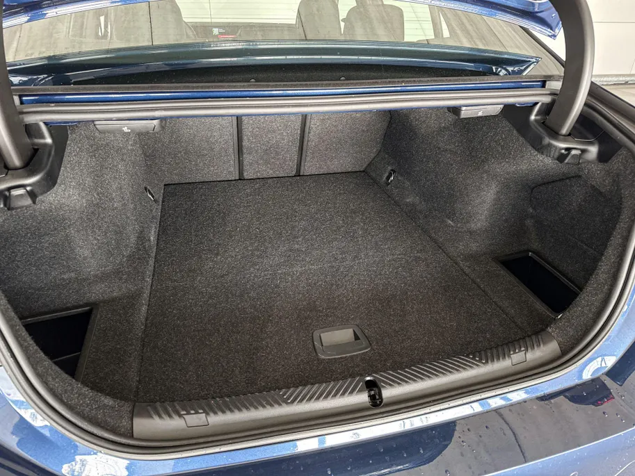 BMW i5 Sedan M60 xDrive 84 kWh