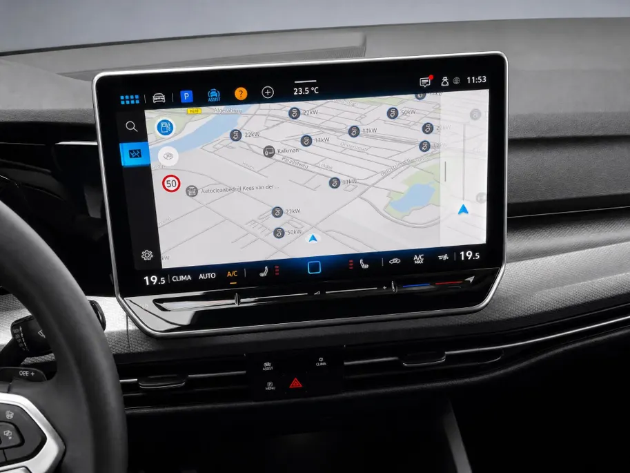 Volkswagen Golf Variant 1.5eTSI/150PK DSG Life Edition · Trekhaak · Camera · Navigatie · Apple/Android Car Play · Stoelverwarming · Garantie t/m 09-09-2027