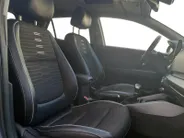 Kia Stonic 1.0 T-GDi MHEV GT-PlusLine | Stoel en stuurverwarming | Schuifdak | Dodehoek detectie | Climate control | Cruise control | Camera | Navigatie | Parkeersensoren voor en achter |