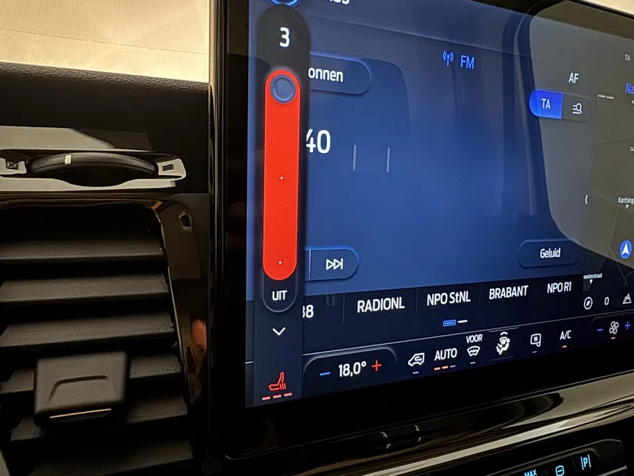Ford Transit 350 2.0 TDCI L3H2 Trend Trekhaak | Parkeersensoren voor & achter | Verwarmbare voorstoelen| Handmatige regeneratie roetfilter | Navigatiesysteem |