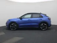 Volkswagen T-Roc 1.5eTsi/150PK R Line First Edition Black Style DSG · Navigatie · 360°Camera + Parkeersensoren · Stoel- & stuurverwarming · Garantie t/m 28-11-2025 · EXTRA INRUILKORTING