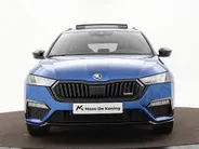 Škoda Octavia Combi 1.4 TSI 245pk DSG RS iV PHEV Business · Panoramadak · Apple/Android Car Play · P-Sensoren · Sfeerverlichting · 18'' Inch ·