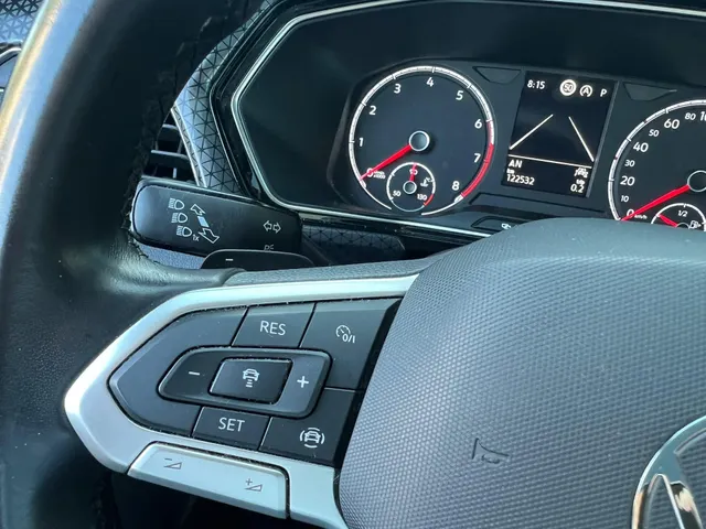 Volkswagen T-Cross 1.0 TSI Life AUTOMAAT | NAVIGATIE | APPLE CARPLAY | ANDROID AUTO | 17 INCH LMV | STOELVERWARMING | ADAPTIVE CRUISE CONTROL |