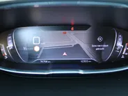 Peugeot 5008 1.2 PureTech Blue Lease Executive | Navi | Airco | 7 zits | Cruise | Camera | 17" LM |
