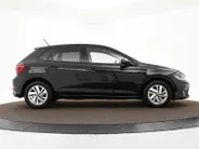 Volkswagen Polo 1.0 TSI 95pk DSG Style · Camera · Apple/Android Car Play · Stoelverwarming · IQ.Light · 15'' Inch ·