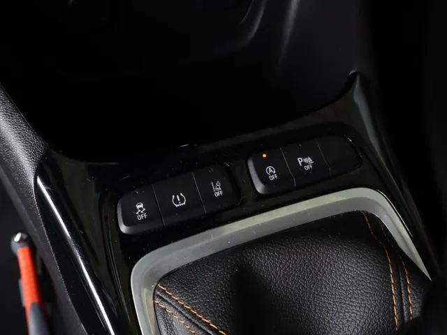 Opel Crossland X 1.2 Turbo Innovation | Camera | keyless