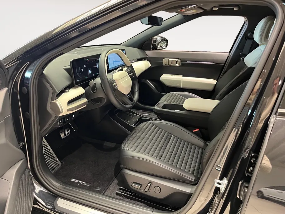 Kia EV4 GT-Line Business Edition 81.4 kWh | 595 km WLTP-actieradius | GT-bekleding | 19' Inch velgen | Mogelijk €2500 voorraadvoordeel!*