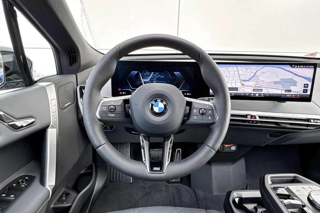 BMW iX xDrive60 112 kWh