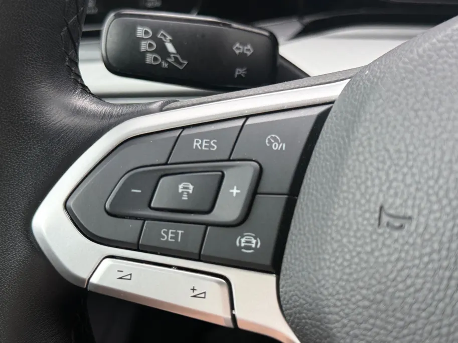 Volkswagen Golf 1.0 TSI Life