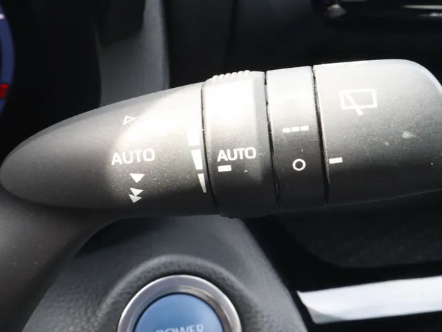 Toyota Yaris Cross 1.5 Hybrid Explore | Stoelverwarming | Parkeersensoren | Carplay