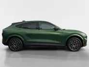 Ford Mustang Mach-E Extended Premium RWD 88 kWh | Op Voorraad | Snel Rijden | Financiering vanaf 2,99% Rente | Actiekorting tot €5000,- | 602 KM Rijbereik WLTP |