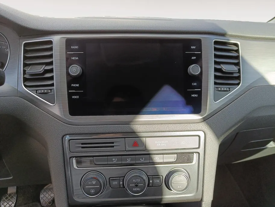 Volkswagen Golf Sportsvan 1.0 TSI Comfortline | Achteropkomend verkeer waarschuwing | Cruise control adaptief | Lichtmetalen velgen 16'