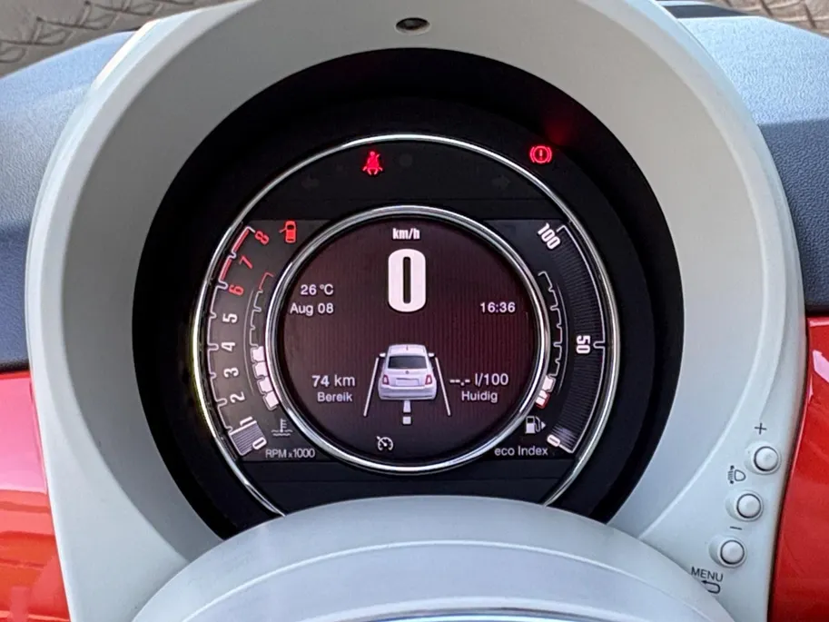 Fiat 500 0.9 TwinAir Turbo Sport | Panoramadak | Virtual Dash | Scherm | Bluetooth | Parkeersensoren | 12 maanden Bovag Garantie |