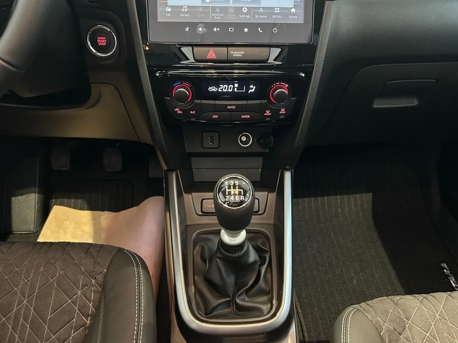 Suzuki Vitara 1.4 Boosterjet Style Smart Hybrid | €2000.- korting | Navigatie | Achteruit rij camera | Stoelverwarming | 10 Jaar Fabr Garantie |