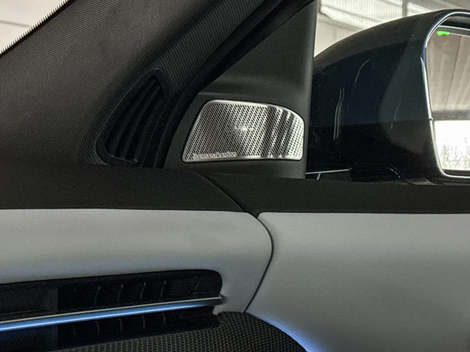 BMW iX3 50 xDrive 113 kWh