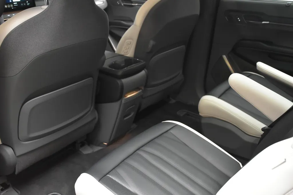 Kia EV9 99,8kWh 384pk AWD Dual Motor (6-zits) GT-Line NIEUW - SNEL LEVERBAAR