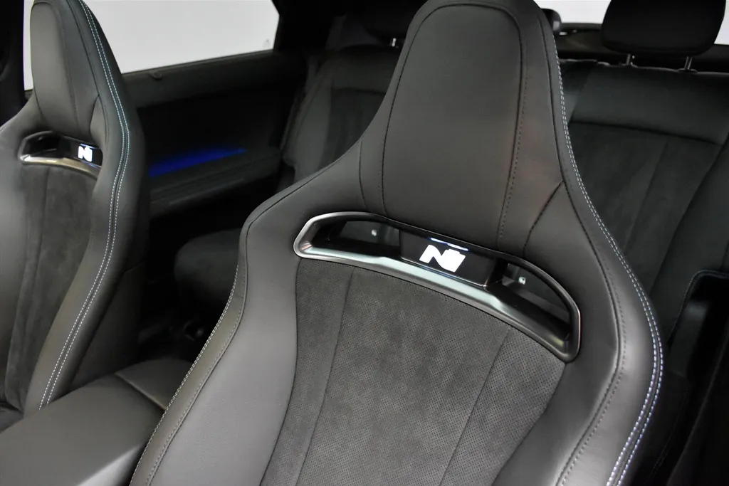 Hyundai IONIQ 5 84 kWh N Vision AWD 650pk || SNEL LEVERBAAR!!