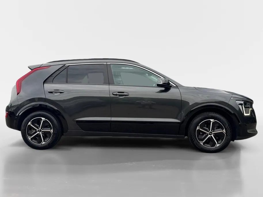 Kia Niro 1.6 GDi Hybrid DynamicPlusLine | Head up display | Elektrische achterklep | Stoel-en stuurverwarming | Lederen bekleding | Schuif/kantel dak | Parkeersensoren v +a