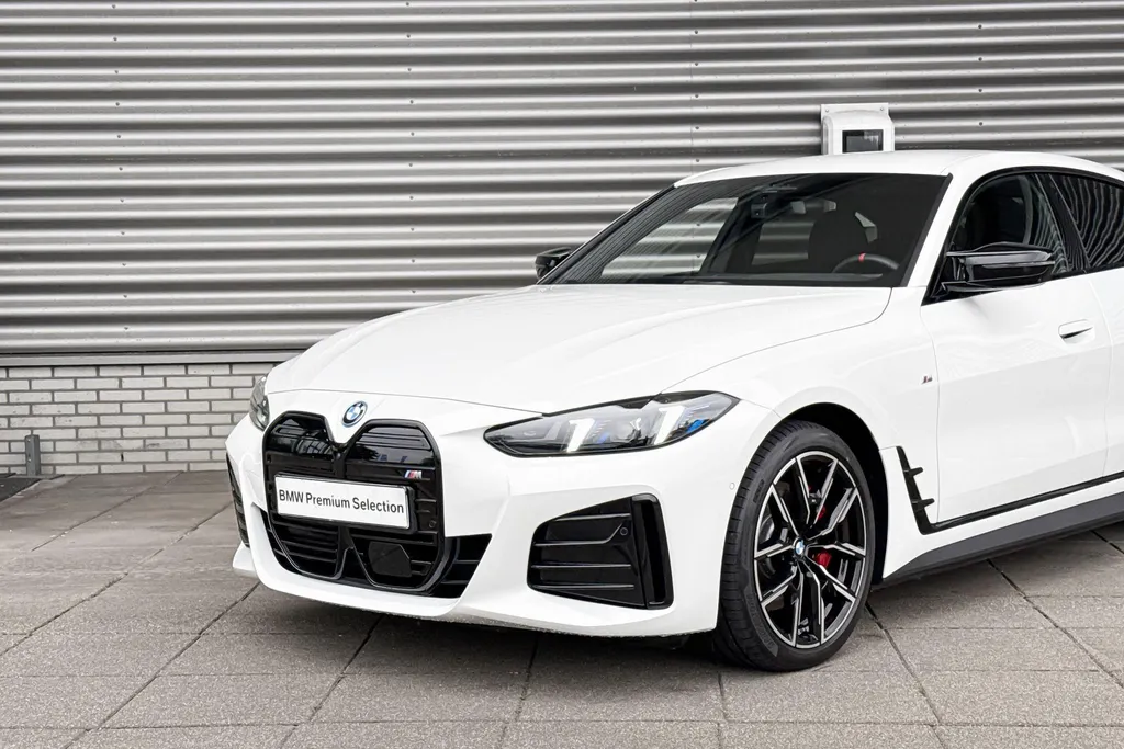 BMW i4 M60 84 kWh