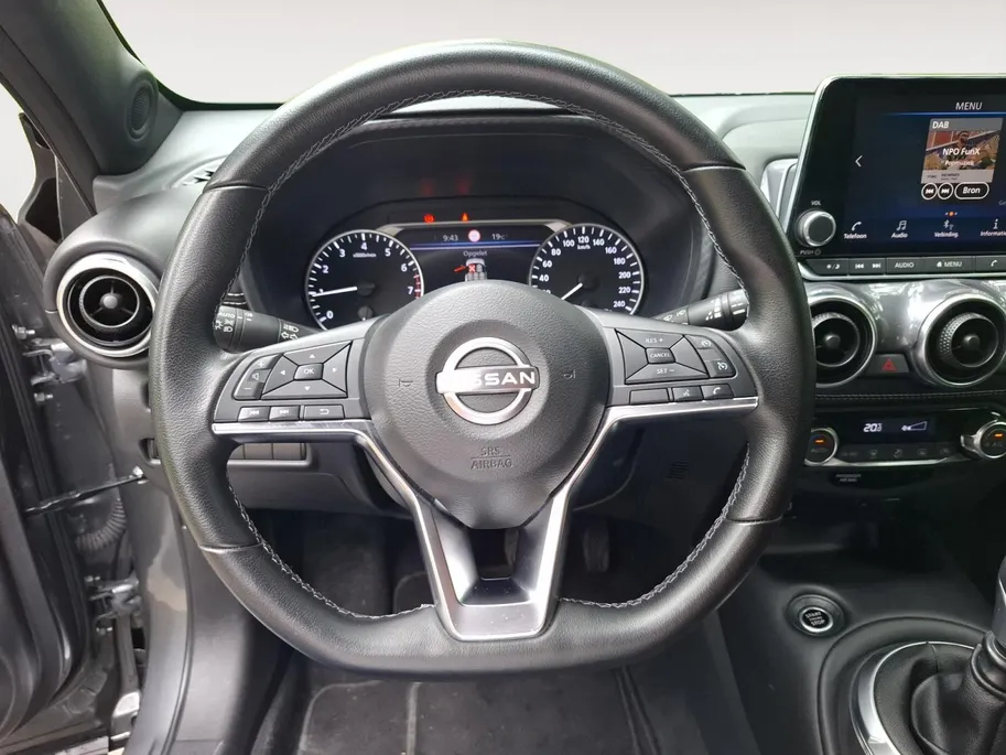 Nissan Juke 1.0 DIG-T N-Connecta | Licht metalen velgen| Metallic lak| Parkeersensoren voor en achter| Navi icm Apple/Android auto | 1ste eigenaar | Lage kilometerstand