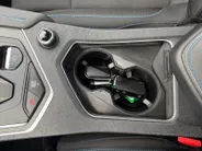 Lynk & Co 01 1.5 Apple Carplay/Android Auto , stoelverwarming , panoramadak , navigatiesysteem full map , camera 360 , elektrisch verstelb. bestuurdersstoel met geheugen , elektrisch bedienbare achterklep ,                                               lichtmetalen ve