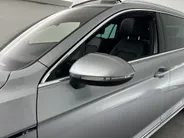 Volkswagen Passat Variant 1.5 TSI R-Line Business + DSG Automaat | Panoramadak | Trekhaak | Elektrische Stoelen